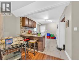1563-1565 LILLIAN AVENUE - 10