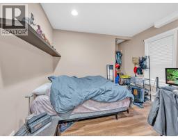 1563-1565 LILLIAN AVENUE - 14