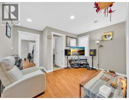 1563-1565 LILLIAN AVENUE - 23