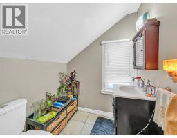 1563-1565 LILLIAN AVENUE - 29