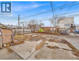 1563-1565 LILLIAN AVENUE - 42