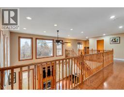 870 MCRAE AVENUE - 19