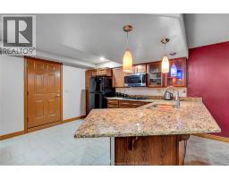 870 MCRAE AVENUE - 29