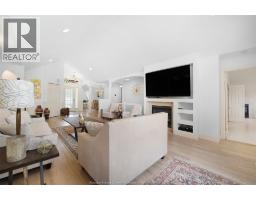 1075 STONEYBROOK - 16