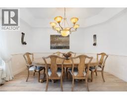 1075 STONEYBROOK - 18