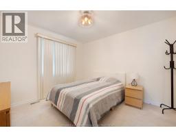 1075 STONEYBROOK - 34