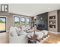 2572 MAYFAIR - 12