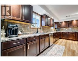 250 Applewood ROAD - 13