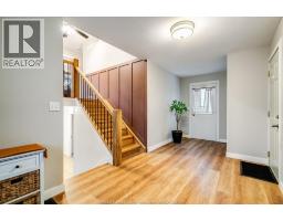 250 Applewood ROAD - 2