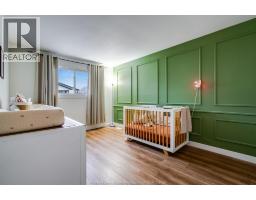 250 Applewood ROAD - 21