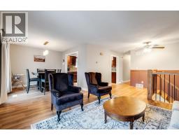 250 Applewood ROAD - 9