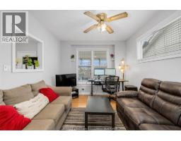 1333 WYANDOTTE STREET West - 13