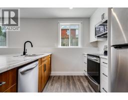 36 Victoria AVENUE South - 7
