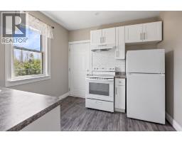 1381-83 WELLINGTON - 10
