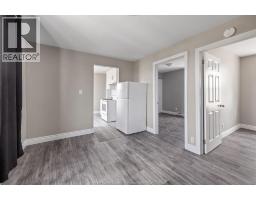 1381-83 WELLINGTON - 14