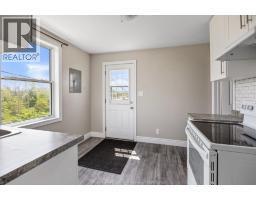 1381-83 WELLINGTON - 19