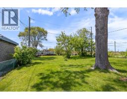 1381-83 WELLINGTON - 22