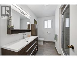 2055 GRAND MARAIS ROAD West - 23