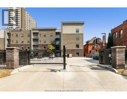 955 OUELLETTE AVENUE UnitNo. 305 - 18