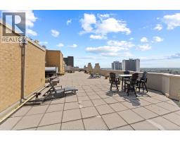 75 RIVERSIDE DRIVE East UnitNo. 1910 - 36