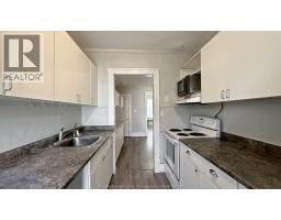 1424 Wyandotte STREET West - 7