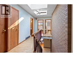 3760 VICTORIA BOULEVARD - 19