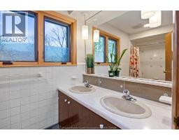 3760 VICTORIA BOULEVARD - 26
