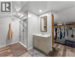 1122 Heritage ROAD - 32