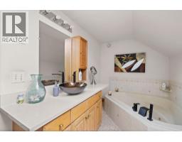 4577 HUNT CLUB CRESCENT - 19