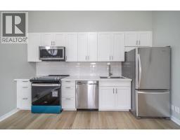 18 CLARK STREET East - 22