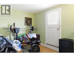1453-1455 WYANDOTTE STREET - 19