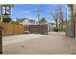 1453-1455 WYANDOTTE STREET - 40