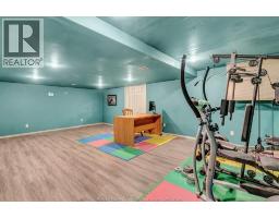 2862 MANGIN CRESCENT - 42