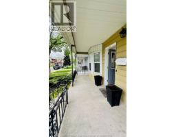 859 PIERRE AVENUE - 11