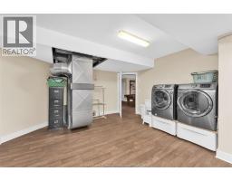 658 Talbot STREET East - 37