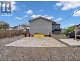 776 University Ave E - 47