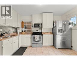 922 LAWRENCE ROAD - 12