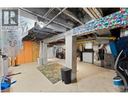 922 LAWRENCE ROAD - 22