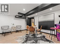 2163 VICTORIA - 34