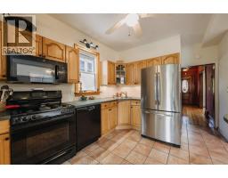 235 Oak AVENUE - 8