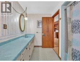 1221 ERIE - 13