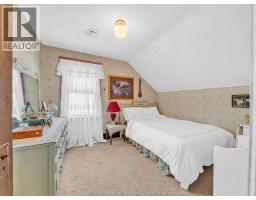 1221 ERIE - 17