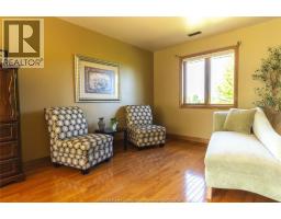 6335 AINSLIE AVENUE - 19