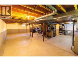 6335 AINSLIE AVENUE - 32