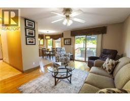 6335 AINSLIE AVENUE - 6