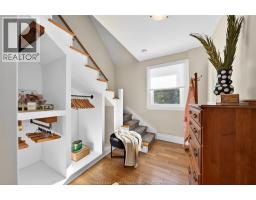 756 MONMOUTH - 23