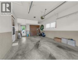 14 Roger STREET - 32