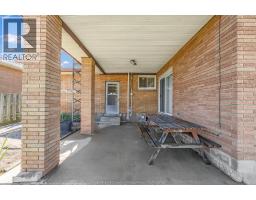 14 Roger STREET - 38