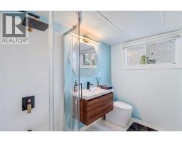 79 GILES BOULEVARD East - 11