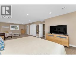 281 LAKEVIEW DRIVE - 36